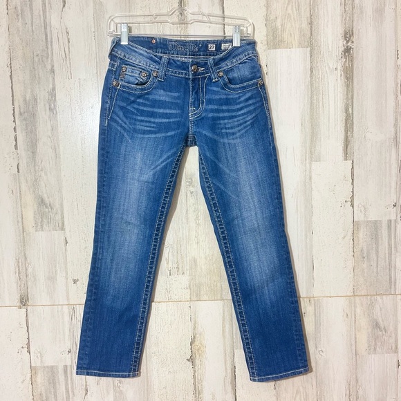 MISS ME Distressed Fleur de lis Rhinestones Low Rise Skinny Jeans Size 27 - Picture 1 of 10